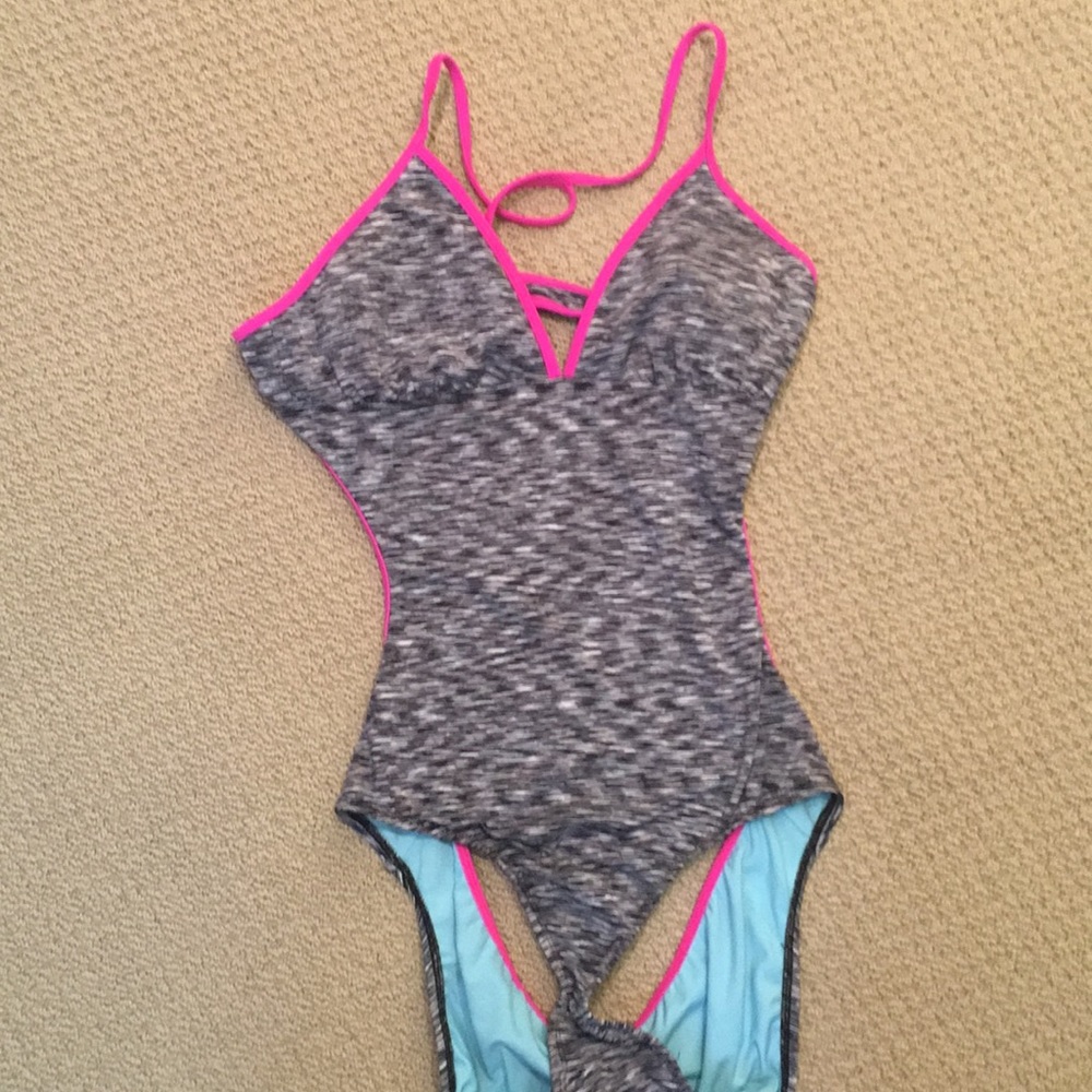Athleta asphalt space dye Kata one piece monokini